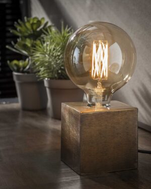 Bordlampe - Kubistisk bordlampe i antik bronze